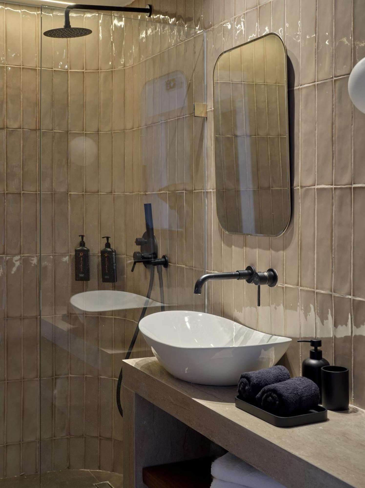 Haya Athens Loftie Suites Buitenkant foto